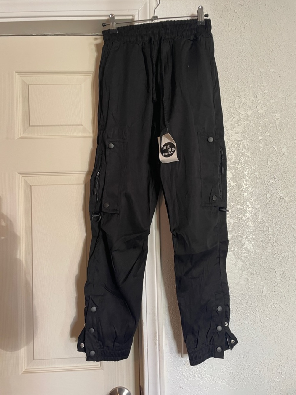 Unbranded Women's Black Cargo Jogger Pants with Utility Pockets